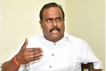 தமிழரசுக் கட்சியை ஒற்றுமைக்குள் கொண்டு வர வேண்டும்: செல்வம் எம்.பி சுட்டிக்காட்டு