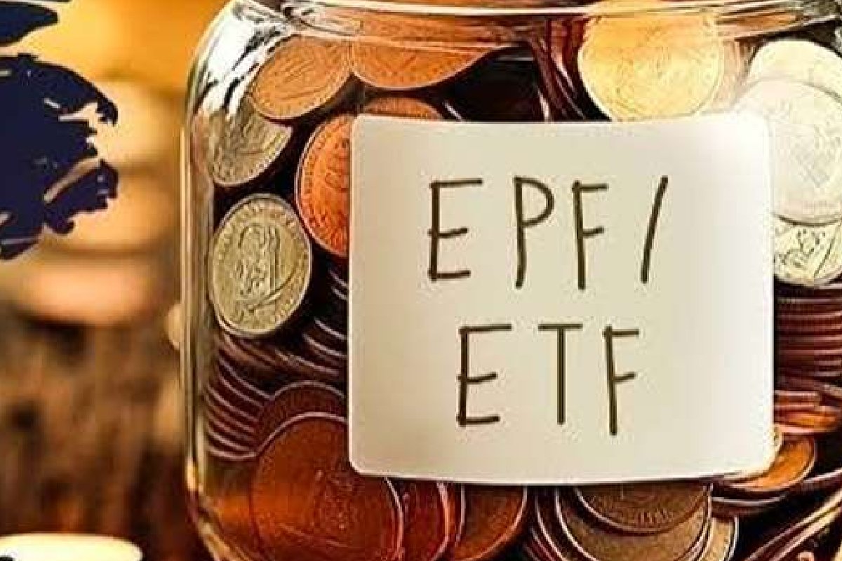 EPF - ETFஐ ஒன்றிணைக்கும் முடிவு! வீதிக்கு இறங்க தயாராகுமாறு ஒட்டுமொத்த உழைக்கும் மக்களுக்கும் அழைப்பு | Opposition To Epf Etf Merger EPF - ETFஐ ஒன்றிணைக்கும் முடிவு! வீதிக்கு இறங்க தயாராகுமாறு ஒட்டுமொத்த உழைக்கும் மக்களுக்கும் அழைப்பு | Opposition To Epf Etf Merger