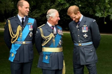 சார்லஸ் மன்னரின் முடிசூட்டு விழாவினை மேகன் மெர்க்கல் புறக்கணிக்க காரணம் இது தான்: பிரபலம் வெளிப்படை