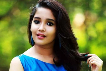 நடிகை அனிகா சுரேந்தரா இது, இப்படி ஒரு போட்டோ ஷுட் நடத்தியுள்ளாரே?- செம வைரல்