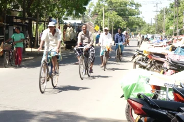 எரிபொருள் தட்டுபாடு: ஆலையடிவேம்பு பிரதேச மக்களின் அவல நிலை(Photos)