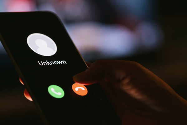 நிவாரண கொடுப்பனவு; பொதுமகனுக்கு யாழ் கிராம சேவகர் கொலை மிரட்டல் | Relief Payment Death Threat Puplic Village Officer நிவாரண கொடுப்பனவு; பொதுமகனுக்கு யாழ் கிராம சேவகர் கொலை மிரட்டல் | Relief Payment Death Threat Puplic Village Officer