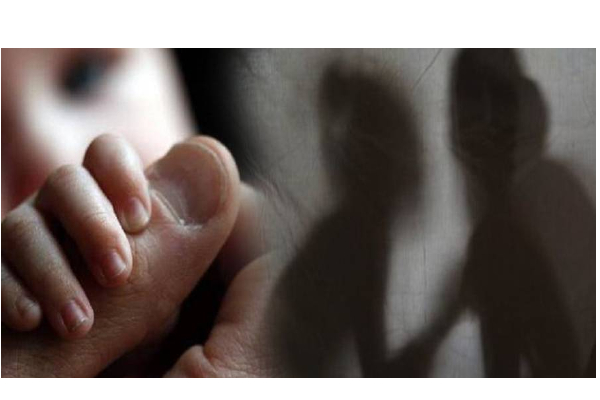 மூதாட்டியுடன் வாலிபருக்கு கள்ளக்காதல் - இடையூறாக இருந்த குழந்தை கொடூரக் கொலை - கேரளாவை உலுக்கிய அதிர்ச்சி சம்பவம் - தமிழ்நாடு