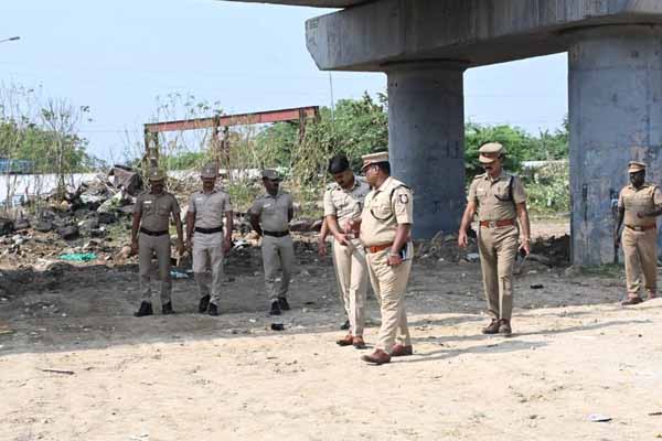 சென்னையில் பயங்கரம்: உடல்களை துண்டு துண்டாக வெட்டி வீசிய கொடூரம் | 3 Memeber Killed And Bodies Were Dumped In Chennai சென்னையில் பயங்கரம்: உடல்களை துண்டு துண்டாக வெட்டி வீசிய கொடூரம் | 3 Memeber Killed And Bodies Were Dumped In Chennai