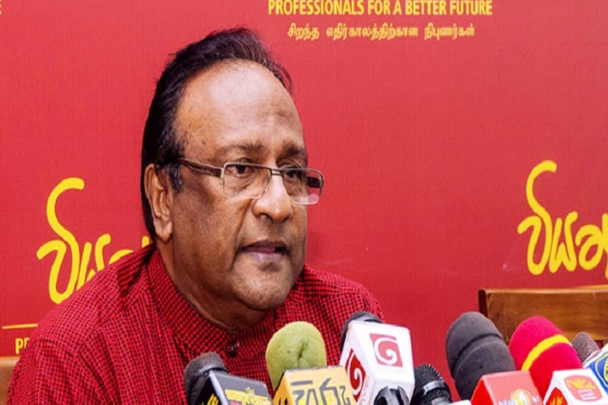 கைது செய்யப்பட்ட ஷிரந்தி! பழியை புலம்பெயர் தமிழர்கள் மீது சுமத்தும் சரத் வீரசேகர | Shiranthi Arrested Solely To Appease The Diaspora கைது செய்யப்பட்ட ஷிரந்தி! பழியை புலம்பெயர் தமிழர்கள் மீது சுமத்தும் சரத் வீரசேகர | Shiranthi Arrested Solely To Appease The Diaspora