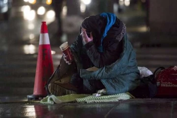 ரொறன்ரோவில் வீடற்றவர்களுக்கு கூடுதல் இடங்கள் தேவை என கோரிக்கை