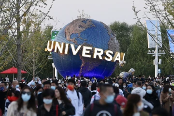 பெய்ஜிங்கில் தற்காலிகமாக மூடப்பட்ட யுனிவர்சல் தீம் பார்க்!