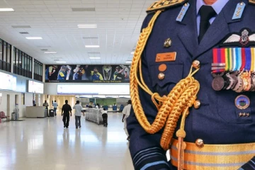 கட்டுநாயக்க விமான நிலையத்தில் பயிற்சி பெற்ற அதிகாரிகள் : அரசாங்கம் விடுத்துள்ள எச்சரிக்கை