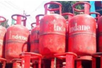 சமையல் கேஸ் சிலிண்டர் விரை மேலும் உயர்வு: பொதுமக்கள் அதிர்ச்சி