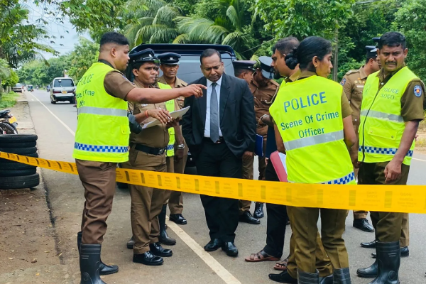 தம்பதியருக்கு அதிர்ச்சி கொடுத்த இ.போ.ச பேருந்து ; பரிதாபமாக பிரிந்த உயிர் | Couple Faced Accident In Bus தம்பதியருக்கு அதிர்ச்சி கொடுத்த இ.போ.ச பேருந்து ; பரிதாபமாக பிரிந்த உயிர் | Couple Faced Accident In Bus