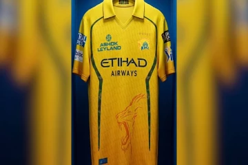 டி20 உலகக் கிண்ணம் ; ரசிகர்களைக் கவர்ந்த சென்னை சுப்பர் கிங்ஸின் புதிய சீருடை அறிமுகம்