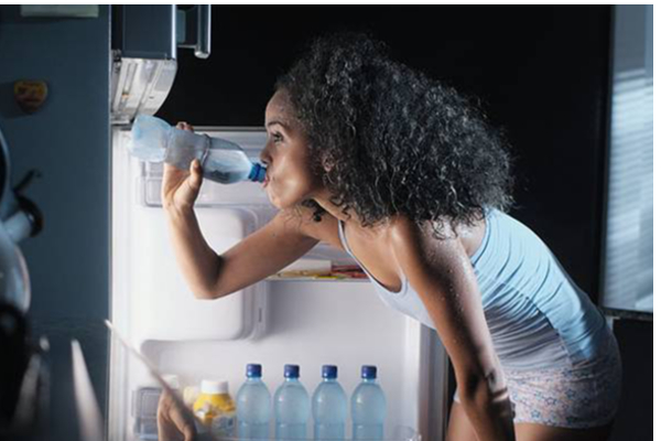 இரவில் தண்ணீர் குடிப்பதால் என்ன நடக்கும் தெரியுமா? | Do You Know What Happens Drink Water At Night