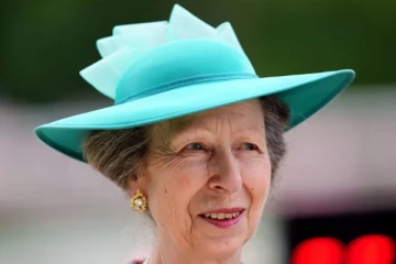 மருத்துவமனையில் அனுமதிக்கப்பட்ட மன்னரின் தங்கை: சமீபத்திய தகவல்