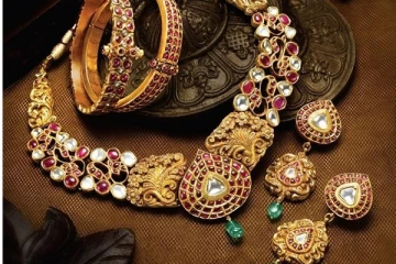 வரலாறு காணாத விலை உயர்வு! தொடர் வீழ்ச்சியில் தங்கத்தின் விலை