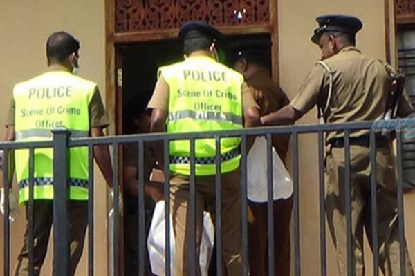 வவுனியாவில் பதற்றம்; தலை சிதறிப் பலியான இந்திய நாட்டவர்- ஸ்தலத்திற்கு விரைந்த தடயவியல் காவல்துறையினர்! - ஐபிசி தமிழ்