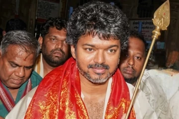 விஜய் திடீரென கோவிலுக்கு போனது ஏன்? உண்மையான காரணம் இதுதானாம்