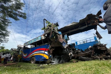 ලෝකයම කම්පා කළ උගන්ඩාවේ පාසල් චාරිකාව – බස් අනතුරින් 21 දෙනෙකු ජීවිතක්ෂයට