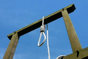 16 மரணதண்டனைகளை நேரில் பார்த்த பெண் கைதி... மாரடைப்பால் இறக்கும் தருவாயில் தூக்கிலேற்றிய கொடூரம்