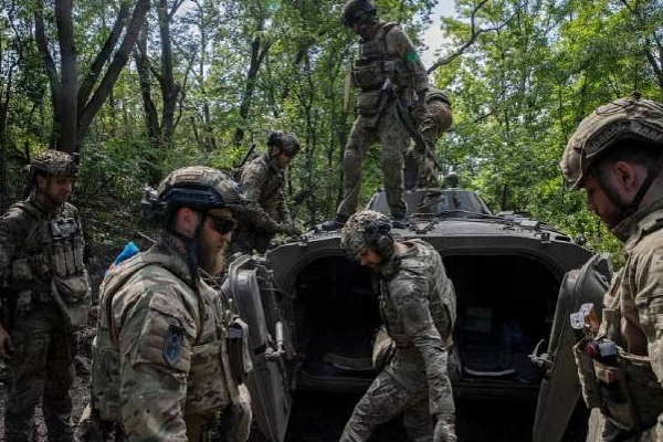 உக்ரைனுக்கு மீண்டும் இராணுவ உதவி வழங்கும் அமெரிக்கா! | United States Provide Military Aid Ukraine Again