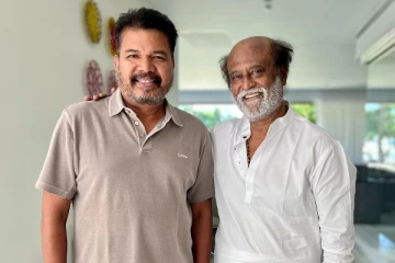 ரஜினியுடன் செல்பி எடுத்துக்கொண்ட ஷங்கரின் மகள் ! இணையத்தில் வைரலான புகைப்படம்..