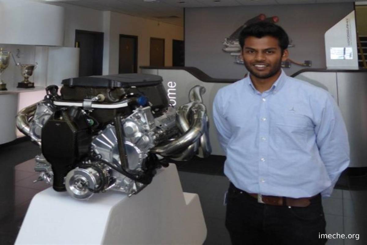 ஃபார்முலா 1 வெற்றி மேடையில் ஈழத்தமிழர் அருண் ராஜ்குமார் | Eelam Tamil Arun Rajkumar Hold F1 Trophy Mercedes ஃபார்முலா 1 வெற்றி மேடையில் ஈழத்தமிழர் அருண் ராஜ்குமார் | Eelam Tamil Arun Rajkumar Hold F1 Trophy Mercedes
