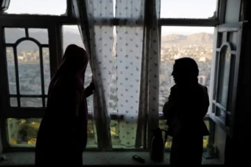 ஆப்கானிஸ்தான் வீடுகளில் ஜன்னல் வைக்க தடை