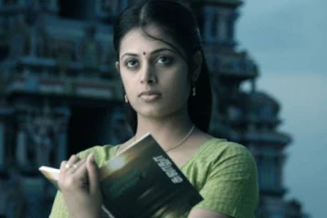 ஈரம் பட புகழ் நடிகை சிந்து மேனனா இது, இவருக்கு 3 குழந்தைகளா?- லேட்டஸ்ட் க்ளிக்