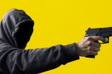 ඇමරිකාවේ තවත් බිහිසුණු සමූහ වෙඩි තැබීමක්.