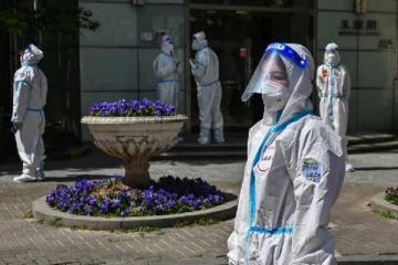 கணவனோடு இருக்காதீர்கள்... கொரோனா அதிகரிப்பால் சீனா போட்ட  அதிரடி உத்தரவு!