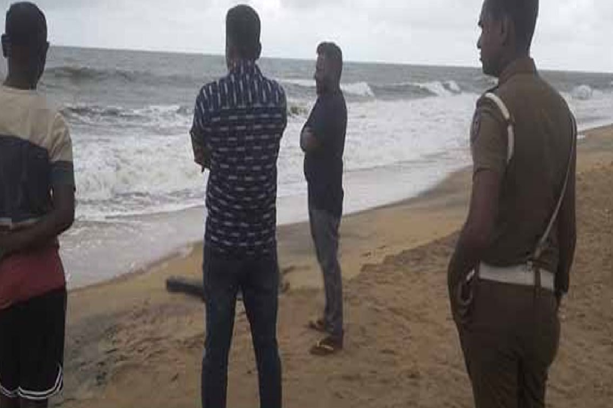 உடப்பு கடற்கரையில் அடையாளம் தெரியாத சடலம் | Unidentified Body Found On Udappu Beach