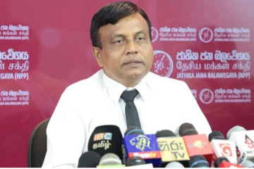 வெட்கம் காரணமாக எதிர்க்கட்சிகள் நாடாளுமன்றிலிருந்து வெளிநடப்பு செய்தன