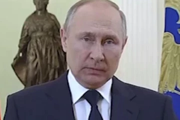 தாய்மாரே! மனைவிகளே! தோழிகளே! -  ரஷ்ய படையினரின் பெண் உறவுகளுக்கு புடினின் செய்தி