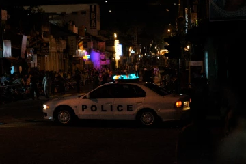 வெளியிடப்பட்ட படங்கள்! பொதுமக்களின் உதவியை நாடும் பொலிஸார்