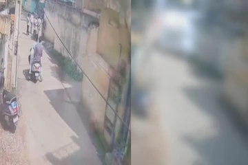 தவறி விழுந்த வெங்காய வெடி; மொத்தமாக வெடித்து சிதறிய பட்டாசுகள் - ஒருவர் பலி