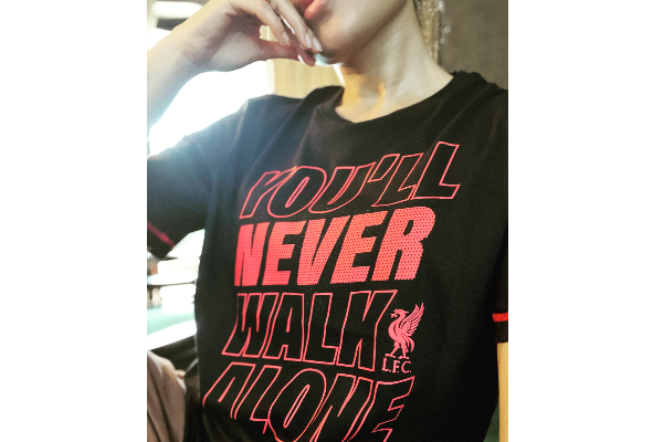 முகத்தை மறைத்து கொண்டு நடிகை சமந்தா வெளியிட்ட புகைப்படம்! இப்படியொரு பிரச்சனை அவருக்கு இருக்கிறதா? | Samantha Without Face Reveal Photo முகத்தை மறைத்து கொண்டு நடிகை சமந்தா வெளியிட்ட புகைப்படம்! இப்படியொரு பிரச்சனை அவருக்கு இருக்கிறதா? | Samantha Without Face Reveal Photo