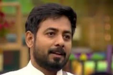 சக போட்டியாளருக்கு சூப்பர் பட்டம் கொடுத்த ஆரி! இன்ப அதிர்ச்சியில் ரசிகர்கள்…. புகைப்படத்துடன் அடுத்தடுத்து சர்ப்ரைஸ் கொடுத்த சனம்