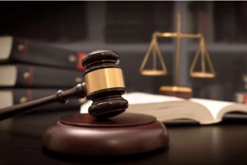 சுவிட்சர்லாந்தில் சிறுபிள்ளைகளை மோசமாக நடத்திய பிரித்தானிய ஆசிரியர் மீது வழக்கு