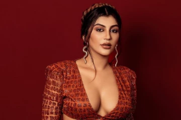 கைதாகிறாரா யாஷிகா ஆனந்த்? - நீதிமன்ற உத்தரவால் பரபரப்பு