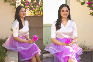 நடிகை ஸ்ருஷ்டி டாங்கேவின் அழகிய போட்டோஷூட்