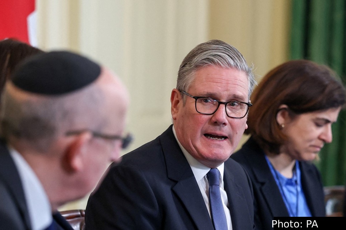 லண்டனில் தன்னார்வ யூத ஆம்புலன்ஸ்கள் தீ வைப்பு: இது கோழைத்தனம்! பிரதமர் ஸ்டார்மர் கண்டனம் | Arson Attack On Jewish Ambulance Service In London லண்டனில் தன்னார்வ யூத ஆம்புலன்ஸ்கள் தீ வைப்பு: இது கோழைத்தனம்! பிரதமர் ஸ்டார்மர் கண்டனம் | Arson Attack On Jewish Ambulance Service In London