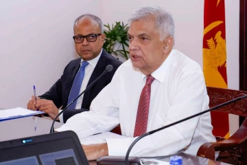 இலங்கையின் கடன் மறுசீரமைப்பு தொடர்பில் சீனாவுடன் பேச்சு - பிரதமர் அறிவிப்பு