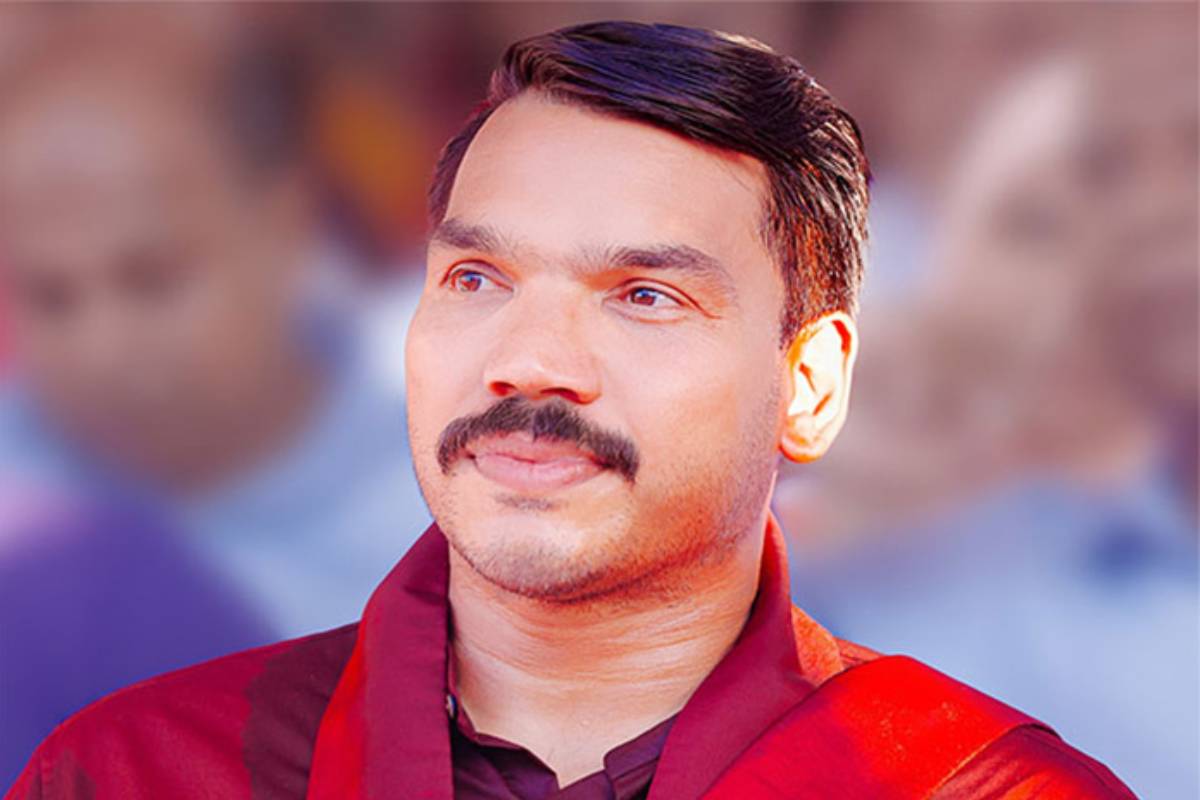 கபில சந்திரசேனவின் மரணம்: போலி வாக்குமூலங்களை கேட்டு அழுத்தம் கொடுத்ததாக நாமல் குற்றச்சாட்டு | Kapila Chandrasena Dead கபில சந்திரசேனவின் மரணம்: போலி வாக்குமூலங்களை கேட்டு அழுத்தம் கொடுத்ததாக நாமல் குற்றச்சாட்டு | Kapila Chandrasena Dead
