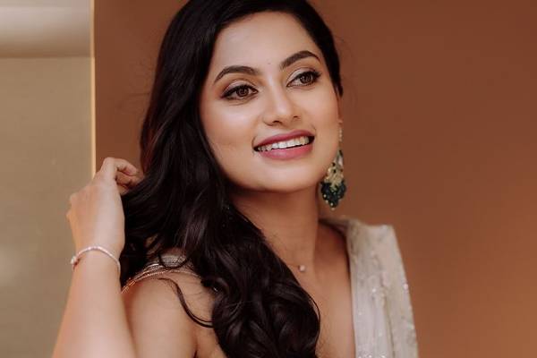 அட்ஜெஸ்ட்மெண்ட் இருக்கு..நானும் சந்தித்திருக்கிறேன்!! அய்யனார் துணை சீரியல் நடிகை மதுமிதா ஓபன் டாக்.. | Ayyanar Thunai Actress Madhumitha Open Adjustment அட்ஜெஸ்ட்மெண்ட் இருக்கு..நானும் சந்தித்திருக்கிறேன்!! அய்யனார் துணை சீரியல் நடிகை மதுமிதா ஓபன் டாக்.. | Ayyanar Thunai Actress Madhumitha Open Adjustment