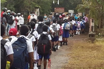 வருடாந்தம் பாடசாலையைவிட்டு இடைவிலகும் ஆயிரக்கணக்கான மாணவர்கள் -அதிர்ச்சி தகவல்