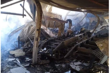 தீ விபத்தில் தேயிலை தொழிற்சாலை முற்றாக எரிந்து நாசம்(Photos)