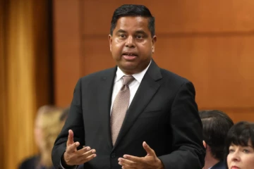 கனடா நீதி அமைச்சராக ஹரி ஆனந்தசங்கரி !