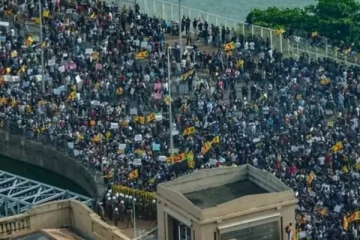 மக்களோடு மக்களாக குவிக்கப்பட்டுள்ள புலனாய்வு பிரிவினர்