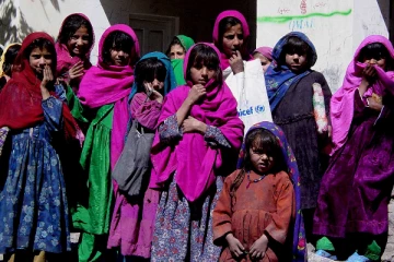 குடிக்க தண்ணீர் கூட இல்லாமல் தவிக்கும் 1 கோடி குழந்தைகள் - யுனிசெஃப் ஆய்வில் வெளியான அதிர்ச்சி தகவல்