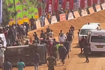 ஏழு உயிர்களை காவு கொண்ட கோர விபத்து! சமூக வலைத்தளங்களில் பகிரப்படும் அதிர்ச்சி தகவல்