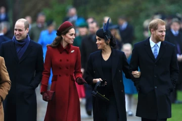 இளவரசி மேகனை முறைத்து பார்த்த இளவரசி கேட்!